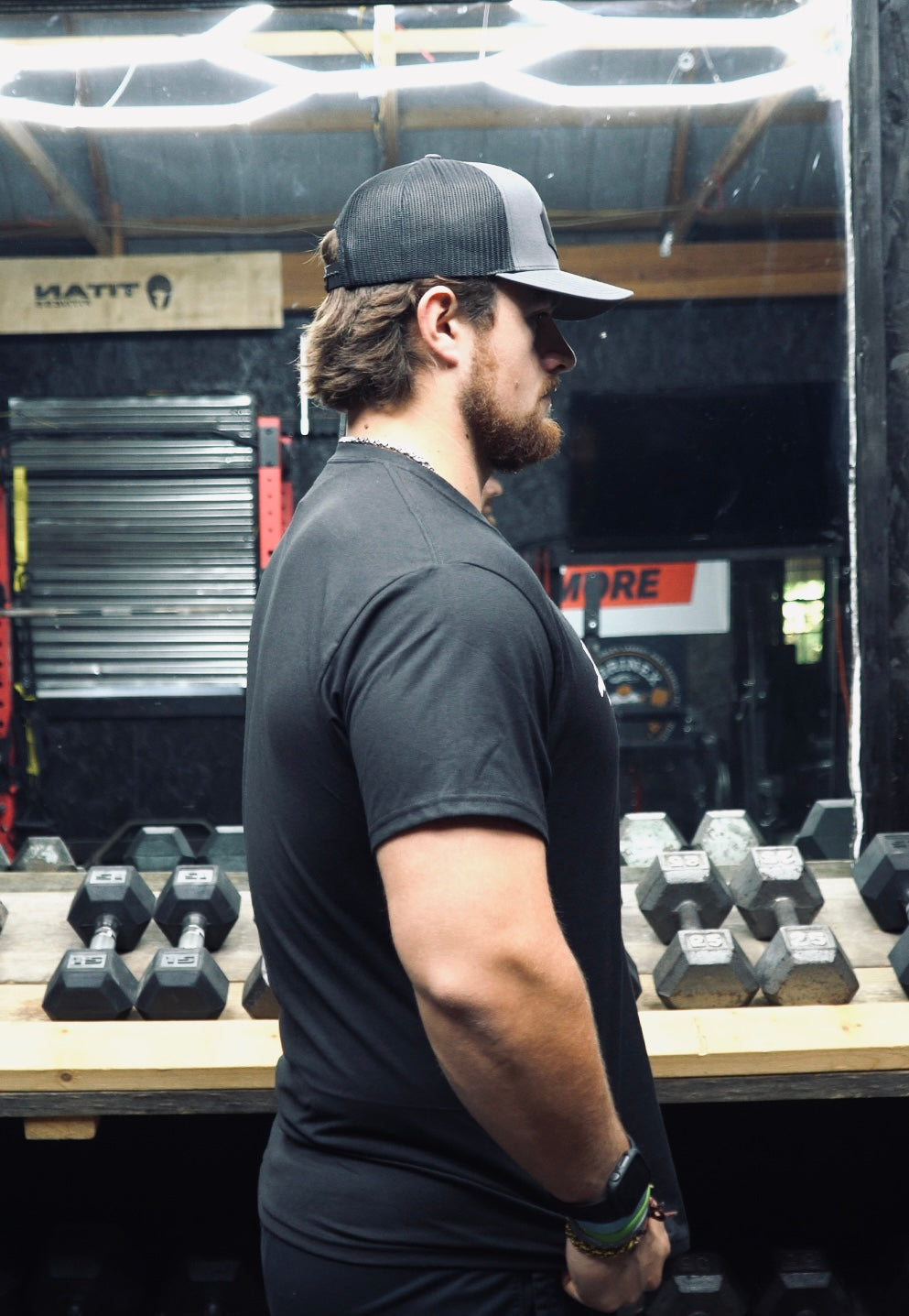 BLACK TEE