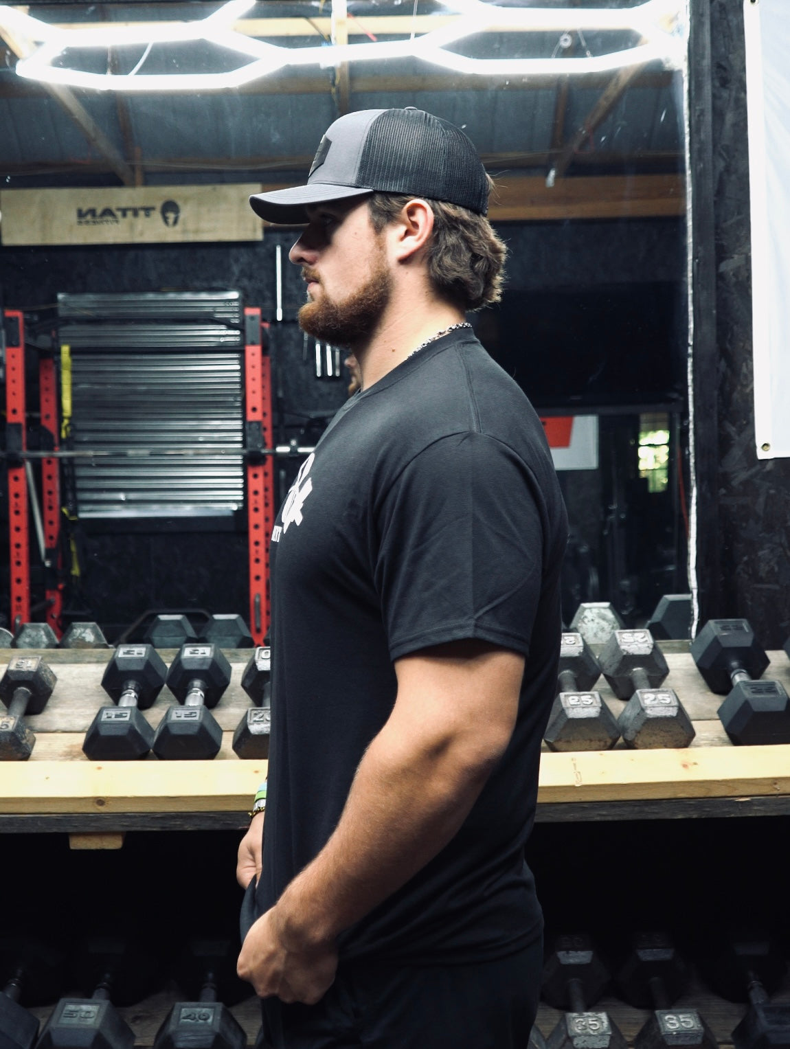 BLACK TEE